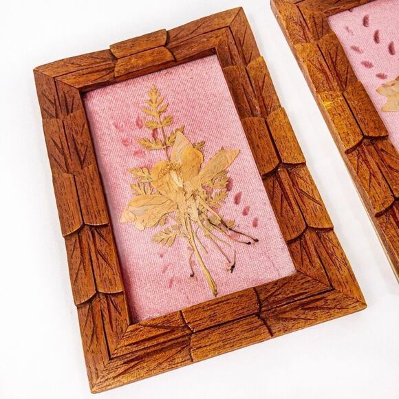 Vintage Handmade Set of Small Framed Pressed Flowers on Pink Velvet 7x4.75” - Picture 4 of 9